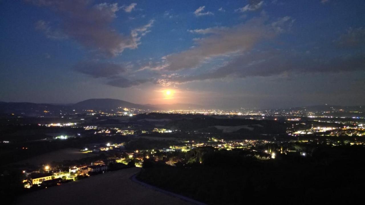 Casale Mille E Una Notte 佩鲁贾 外观 照片