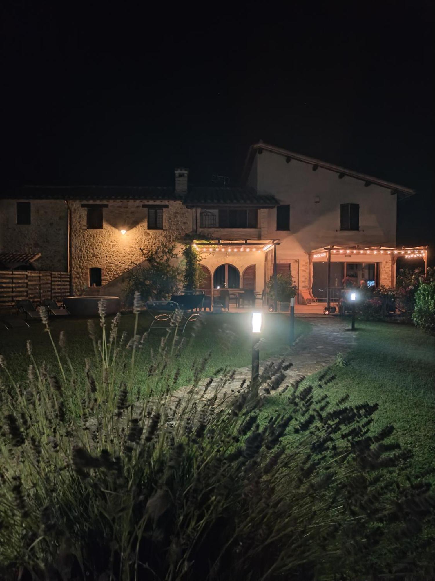 Casale Mille E Una Notte 佩鲁贾 外观 照片