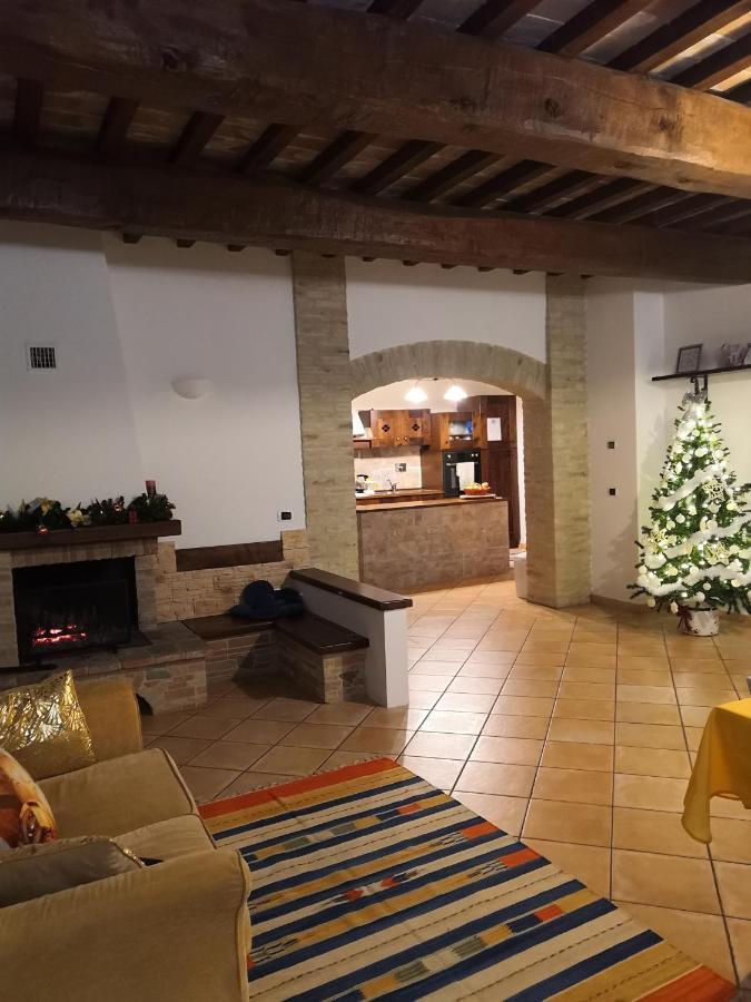 Casale Mille E Una Notte 佩鲁贾 外观 照片